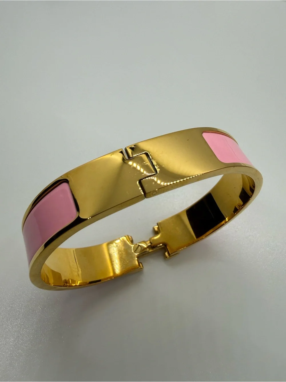 HERMÊS Clic H Bracelet - Picture 4 of 12
